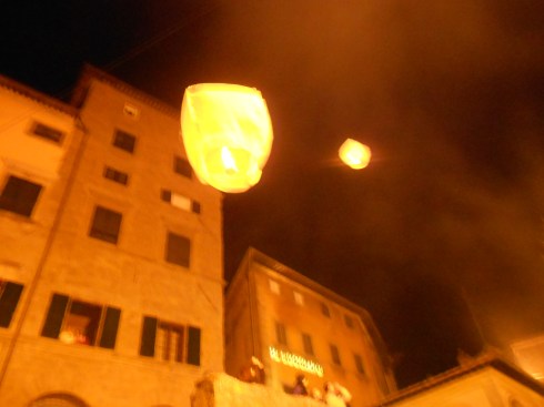 Chinese lanterns Cortona 29 12 12 8