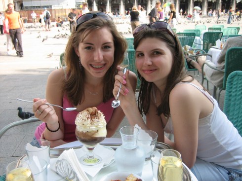 2007: Enjoying gelato:blogginginitaly.com