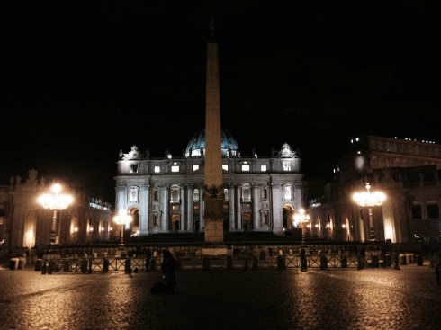 St. Peter's at night - blogginginitaly.com